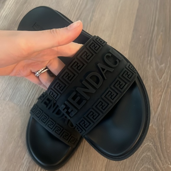 Fendace Fendi x Versace black slides - Picture 3 of 9